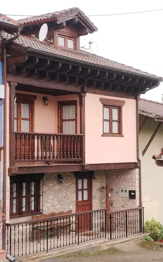 El Balcon Del Horreo Villa Piloña Buitenkant foto
